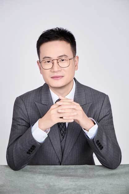 王宁荐的照片.jpg 王宁荐的照片.jpg